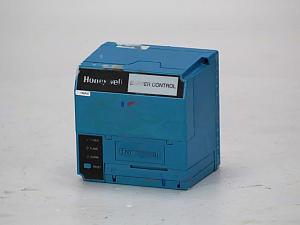 EC7823A1004 - Honeywell flame switch (220-240V)