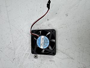 A90L-0001-0529/135 DC24V 0.13A 3-Pin Connector Fan NEW