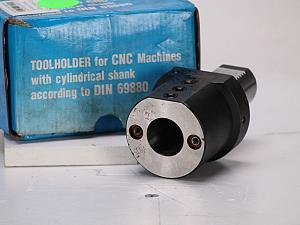 E2-40x32 - Right-hand, External Coolant Supply KT, used for high pressure external coolan 