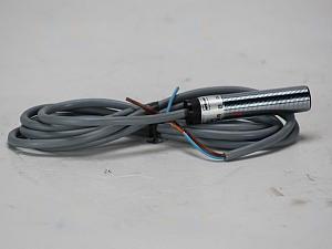 XSAA05010 - Inductive proximity switch M18 - L62mm - Sn 8mm 
