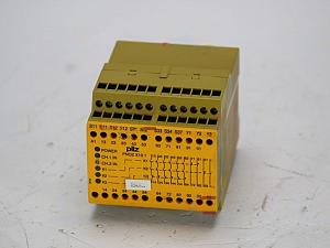 774749 - PNOZ X10.1 24VDC 6N/O 4N/C 6LED Emergency stop