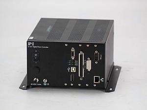 PI E-727.4sd - Digital piezo controller