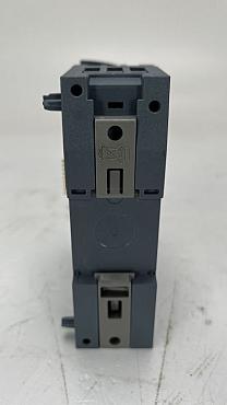 Find Quality Siemens  6ES7241-1AH32-0XB0 - Simatic S7 PLC - S7-1200 communication module Products at CNC-Service.nl. Explore our diverse catalog of industrial solutions designed to enhance your processes and deliver reliable results.