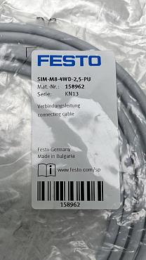 Choose CNC-Service.nl for Trusted Festo  SIM-M8-4WD-2,5-PU Connection Cable Solutions. Explore our selection of dependable industrial components to keep your machinery operating smoothly.