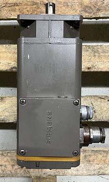 Choose CNC-Service.nl for Trusted Siemens  1FT5074-0AC01-0-Z - Servomotor 27A 150V 18NM Solutions. Explore our selection of dependable industrial components to keep your machinery operating smoothly.