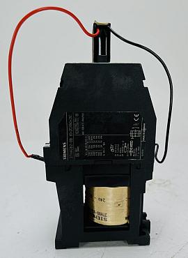Choose CNC-Service.nl for Trusted Siemens  3TH4262-OB - Contactor relay Solutions. Explore our selection of dependable industrial components to keep your machinery operating smoothly.