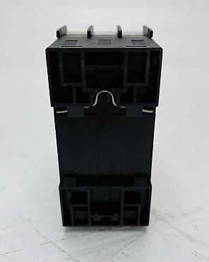 Find Quality Siemens  3RV1021-4CA10 - Circuit breaker size s0 for motor Products at CNC-Service.nl. Explore our diverse catalog of industrial solutions designed to enhance your processes and deliver reliable results.