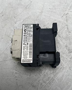  Explore Reliable Industrial Solutions at CNC-Service.nl. Discover a variety of high-quality Schneider Electric  products, including LC1D09 Power Contactor 110-250V, designed to optimize your manufacturing processes.