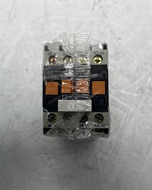 Trust CNC-Service.nl for Telemecanique  CA2DN40 B7 Contactor auxiliary 24V AC 50/60HZ Solutions. Explore our reliable selection of industrial components designed to keep your machinery running at its best.