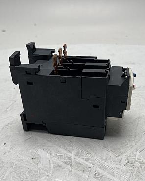 Explore Reliable Schneider Electric  Solutions at CNC-Service.nl. Discover a wide array of industrial components, including LRD340 Thermal Motor Overload Relay, to optimize your operational efficiency.