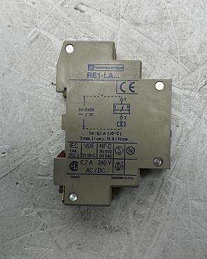 Explore Reliable Telemecanique  Solutions at CNC-Service.nl. Discover a wide array of industrial components, including RE1-LA003 Time Relay 15A 24/240V 10-300S, to optimize your operational efficiency.