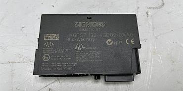 Choose CNC-Service.nl for Trusted Siemens  6ES7 132-4BD02-0AA0 Simatic ET200 PLC DP 5 Electronic Module For ET 200S, 4 DO Standard 24 V DC/0.5  Solutions. Explore our selection of dependable industrial components to keep your machinery operating smoothly.