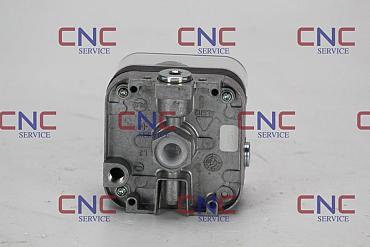 Choose CNC-Service.nl for Trusted Krom Schroder  DG 500 U - Pressure switch Solutions. Explore our selection of dependable industrial components to keep your machinery operating smoothly.