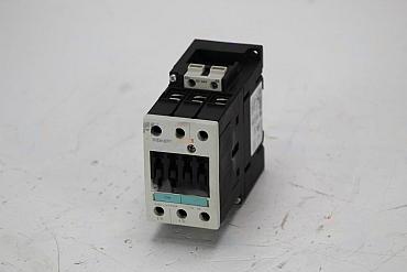 Trust CNC-Service.nl for Siemens  3RT1038-1B - Contacor Solutions. Explore our reliable selection of industrial components designed to keep your machinery running at its best.