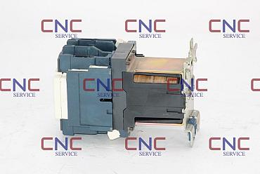 Find Quality Telemecanique  LC1 D80 (LP1 D8011) Products at CNC-Service.nl. Explore our diverse catalog of industrial solutions designed to enhance your processes and deliver reliable results.