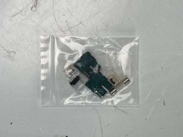 Trust CNC-Service.nl for Fanuc  A05B-2500-K001 Fuse Set Solutions. Explore our reliable selection of industrial components designed to keep your machinery running at its best.