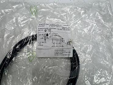Find Quality Ecomat  400 EVC007 10-36Vdc 4A Female Cordset NEW Products at CNC-Service.nl. Explore our diverse catalog of industrial solutions designed to enhance your processes and deliver reliable results.