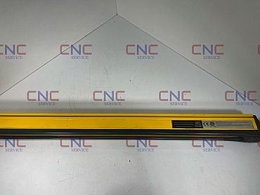 Choose CNC-Service.nl for Trusted Honeywell  FF-SYA14064C2E - Light curtain Emitter T48532  Solutions. Explore our selection of dependable industrial components to keep your machinery operating smoothly.