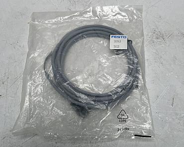 Choose CNC-Service.nl for Trusted Festo  KME-1-24-2.5-LED Plug With Cable Solutions. Explore our selection of dependable industrial components to keep your machinery operating smoothly.