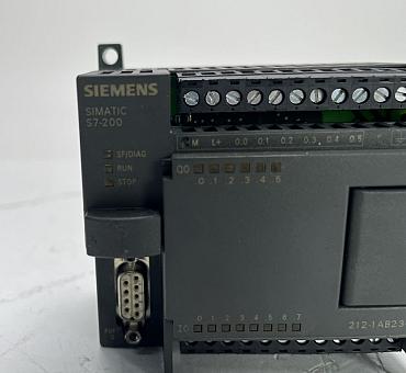 Choose CNC-Service.nl for Trusted Siemens  6ES7 212-1AB23 Simatic S7-200 CPU 222 Solutions. Explore our selection of dependable industrial components to keep your machinery operating smoothly.